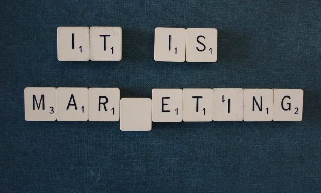 La publicité prête à rentrer dans le marché des assistants vocaux ?