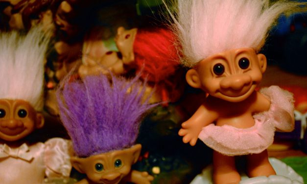 Google News se résigne à référencer des médias russes cités dans l&rsquo;affaire de la « Troll Factory »