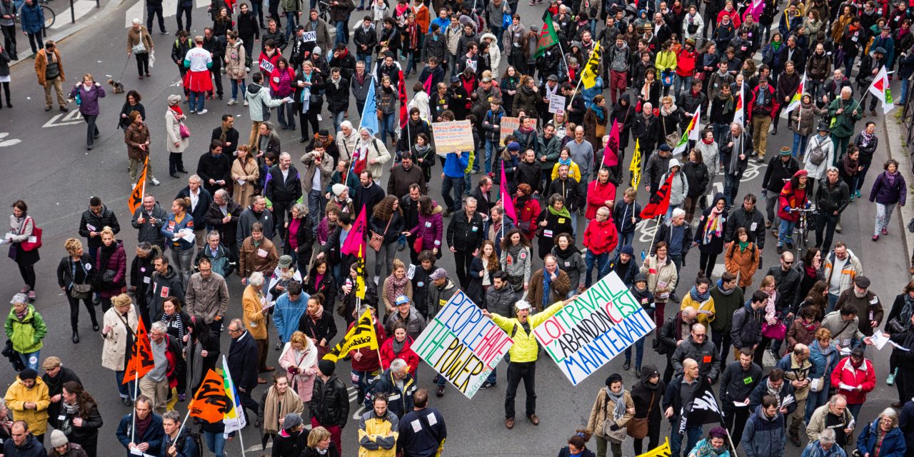 Les médias vont compter les manifestants
