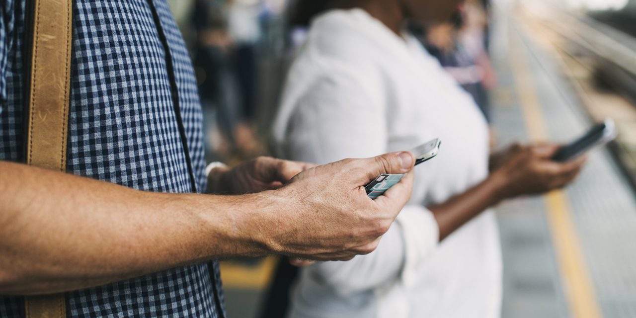 Google devance Facebook dans le trafic mobile vers les sites d&rsquo;information