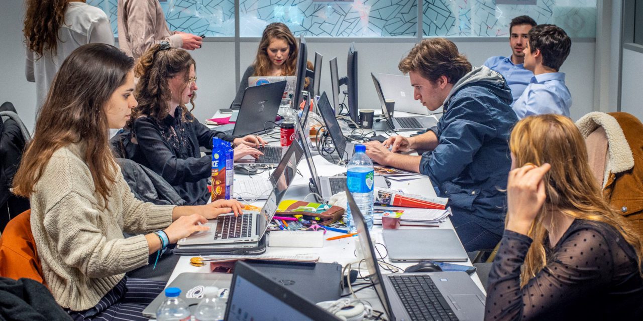 Comment les « digital natives » pourraient restaurer le lien de confiance entre médias et public