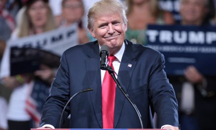 Une fausse vidéo de Donald Trump massacrant les médias fait scandale