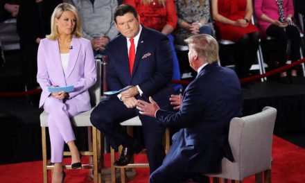 Les médias de Rupert Murdoch changent de ton face au déni de Donald Trump