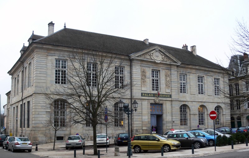 Une couverture médiatique exceptionnelle pour le procès Daval