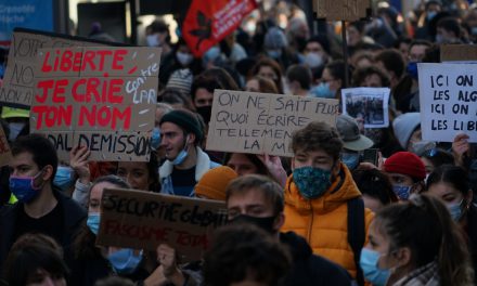 Plus de 600 étudiants en journalisme se mobilisent contre la loi « sécurité globale »